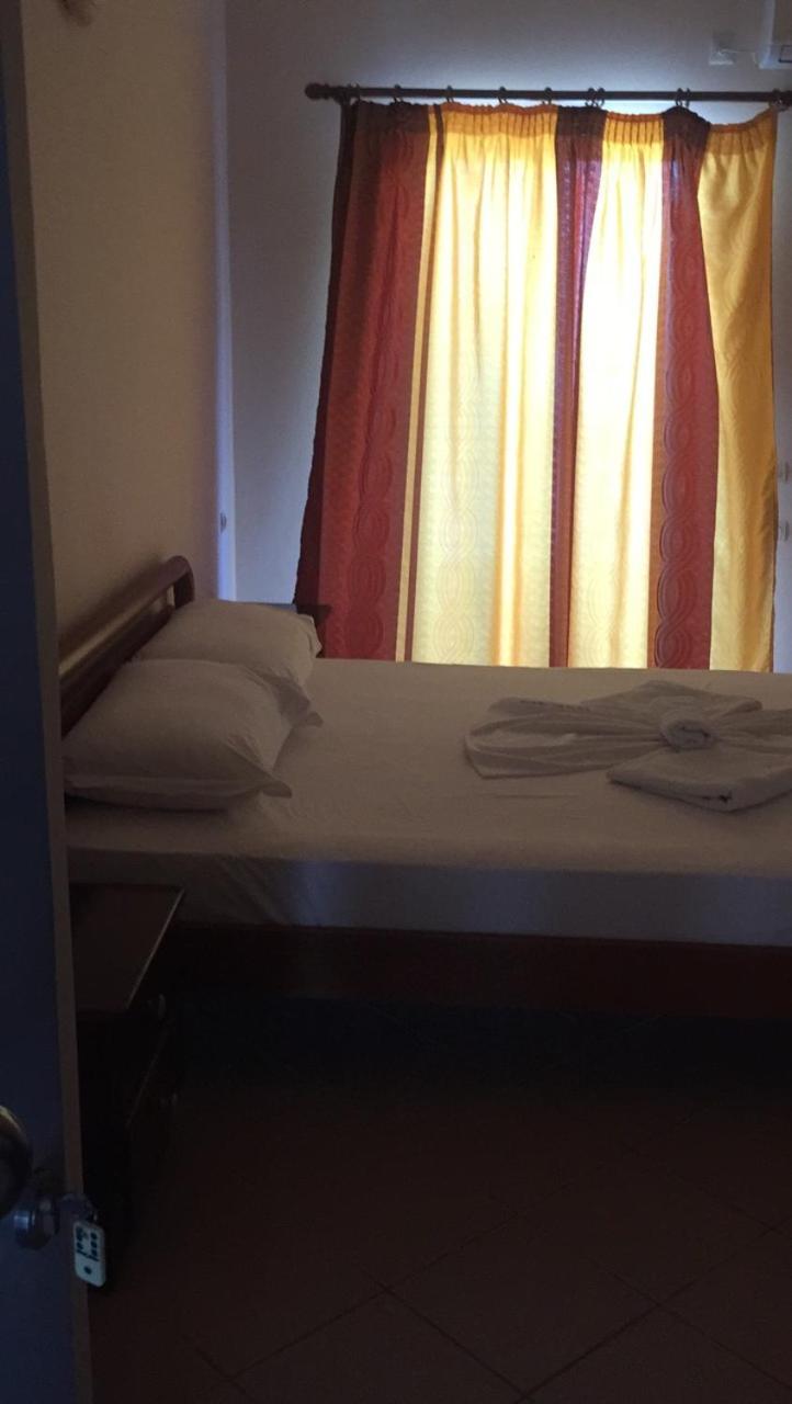 Hotel Emily's 2*